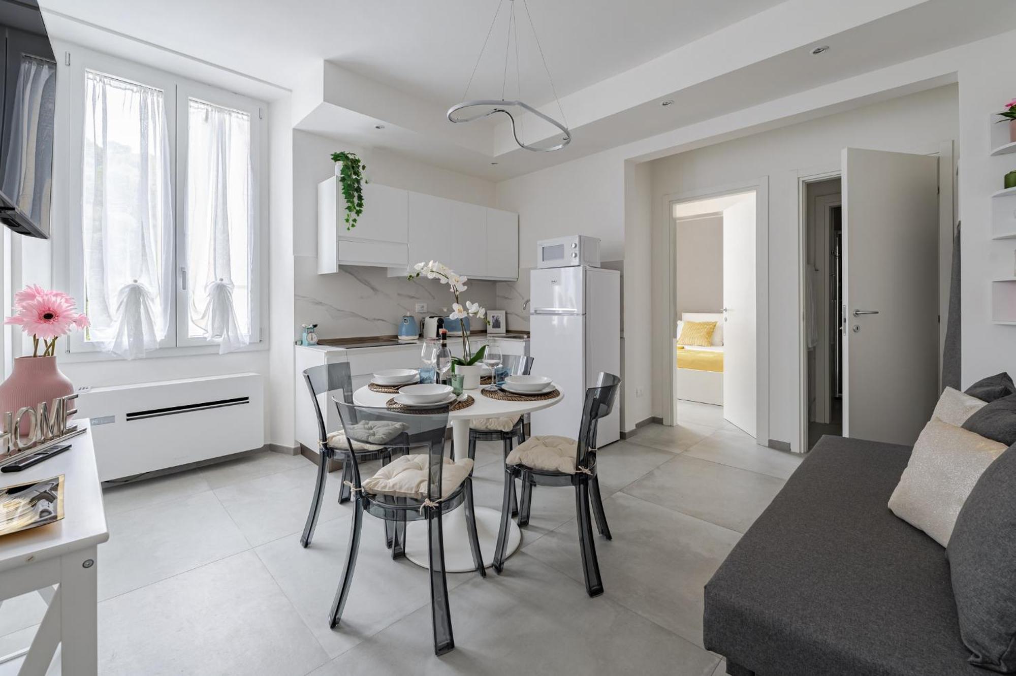 Via Ponte Alle Mosse, 19 - Florence Charming Apartments - A Chic, Newly Renovated Apartment Near Tram Leopolda, A Few Min From Downtown Extérieur photo